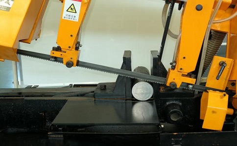 厚街镇数控带锯床自动送料精度会出现偏差吗？